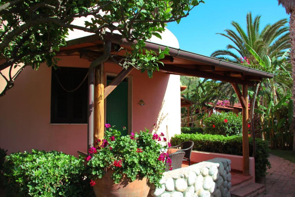 Hotel Villaggio Cala Di Volpe Capo Vaticano Pokój zdjęcie