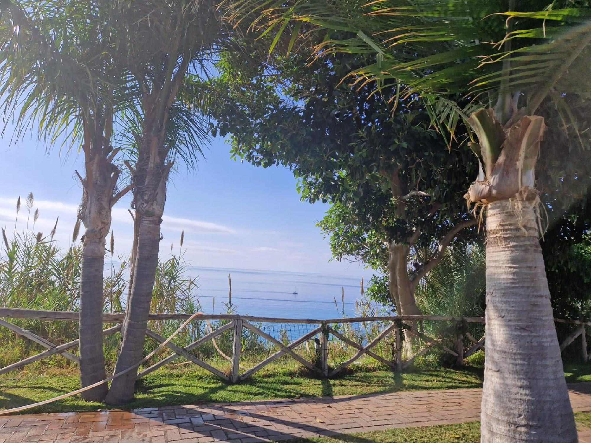 Hotel Villaggio Cala Di Volpe Capo Vaticano Zewnętrze zdjęcie