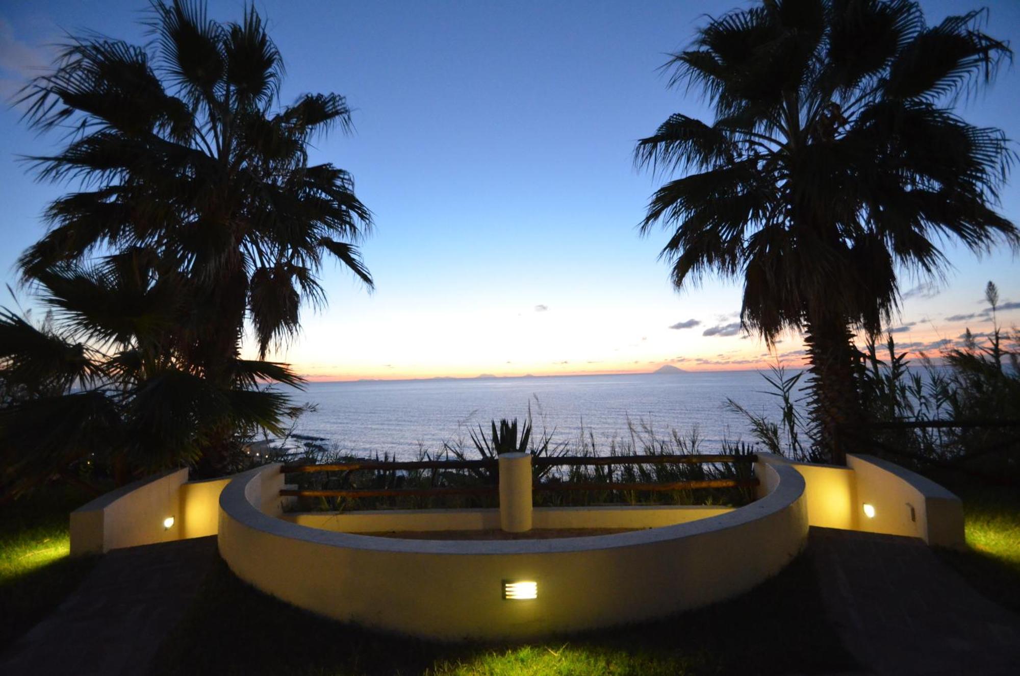 Hotel Villaggio Cala Di Volpe Capo Vaticano Zewnętrze zdjęcie