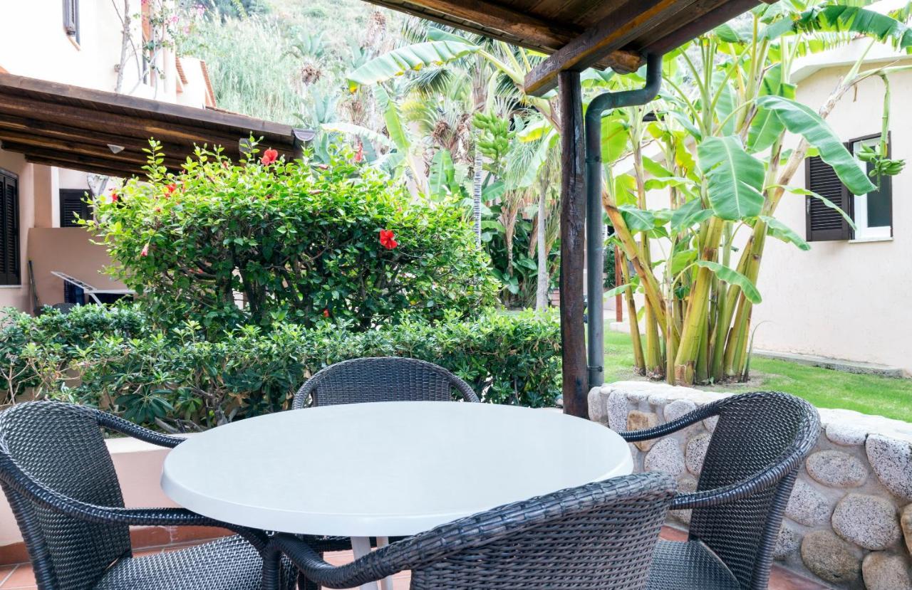 Hotel Villaggio Cala Di Volpe Capo Vaticano Zewnętrze zdjęcie